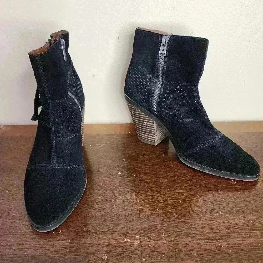 Lucky Brand Womens Ramses Black Perforated Suede Leather Boots Size 8.5